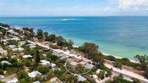 House, 4 Bedrooms | Aerial view