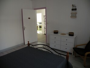 2 bedrooms, travel cot