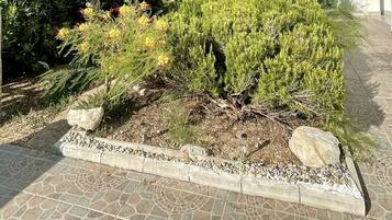 Lejlighed (Two Bedroom Apartment with Balcony an) | Udendørsområde