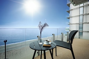 Vista para praia/oceano