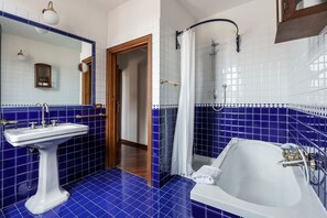 3 bedrooms, iron/ironing board - Appartamento Portinari (Florence)