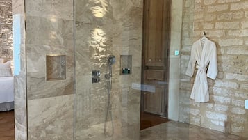 Chambre Luxe | Draps en coton égyptien, literie de qualité supérieure