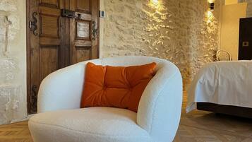 Grand Room | Egyptian cotton sheets, premium bedding, Select Comfort beds, minibar