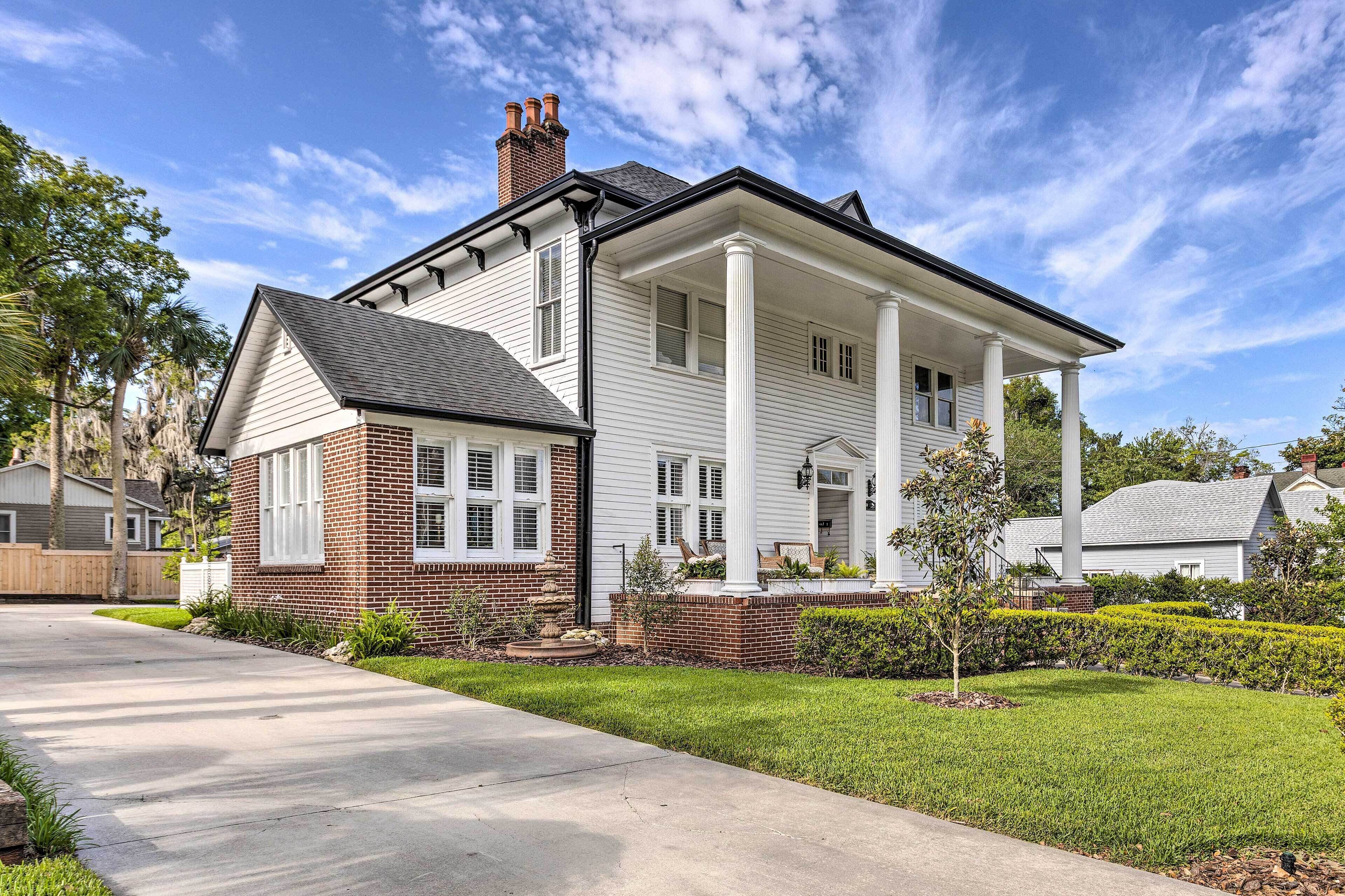 Historic 1891 Ocala Apartment w/ Original Touches!