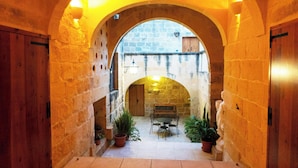 Standardvilla - 5 soveværelser - balkon (Villeleynah Amazing Gozitan Villa +) | Interiør