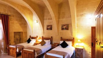 Biệt thự Tiêu chuẩn, nhiều phòng ngủ (Villeleynah Amazing Gozitan Villa +) | 5 phòng ngủ, truy cập Internet không dây miễn phí, bộ trải giường