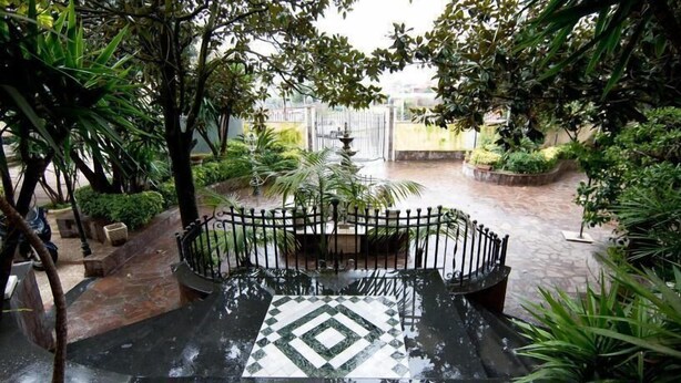 Front of property - Pompeiiruins (Torre Annunziata)