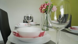 Dining - JEWEL OF BARKING (Barking)