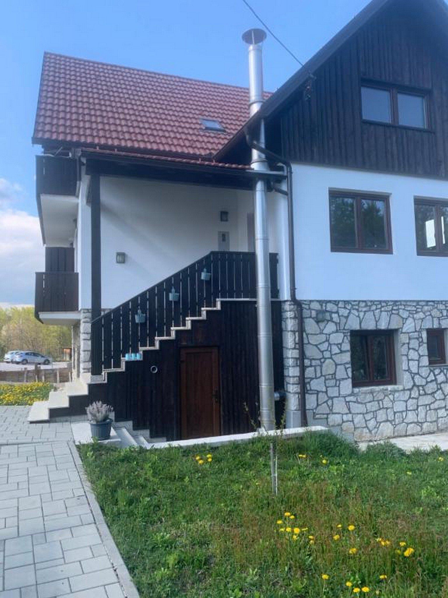 Camera doppia (Guesthouse Family Bosnic - Double Roo) | Ingresso della struttura