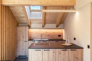 雪櫃、爐具、洗碗機、咖啡機/沖茶器