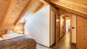 3 chambres, fer et planche Ă repasser, Wi-Fi gratuit, draps fournis