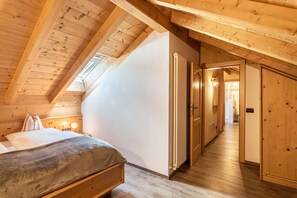 3 camere, ferro/asse da stiro, Wi-Fi gratuito, lenzuola