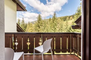 Property grounds - Apartment Prapoz Typ E with Mountain View, Wi-Fi & Balcony (Ortisei)