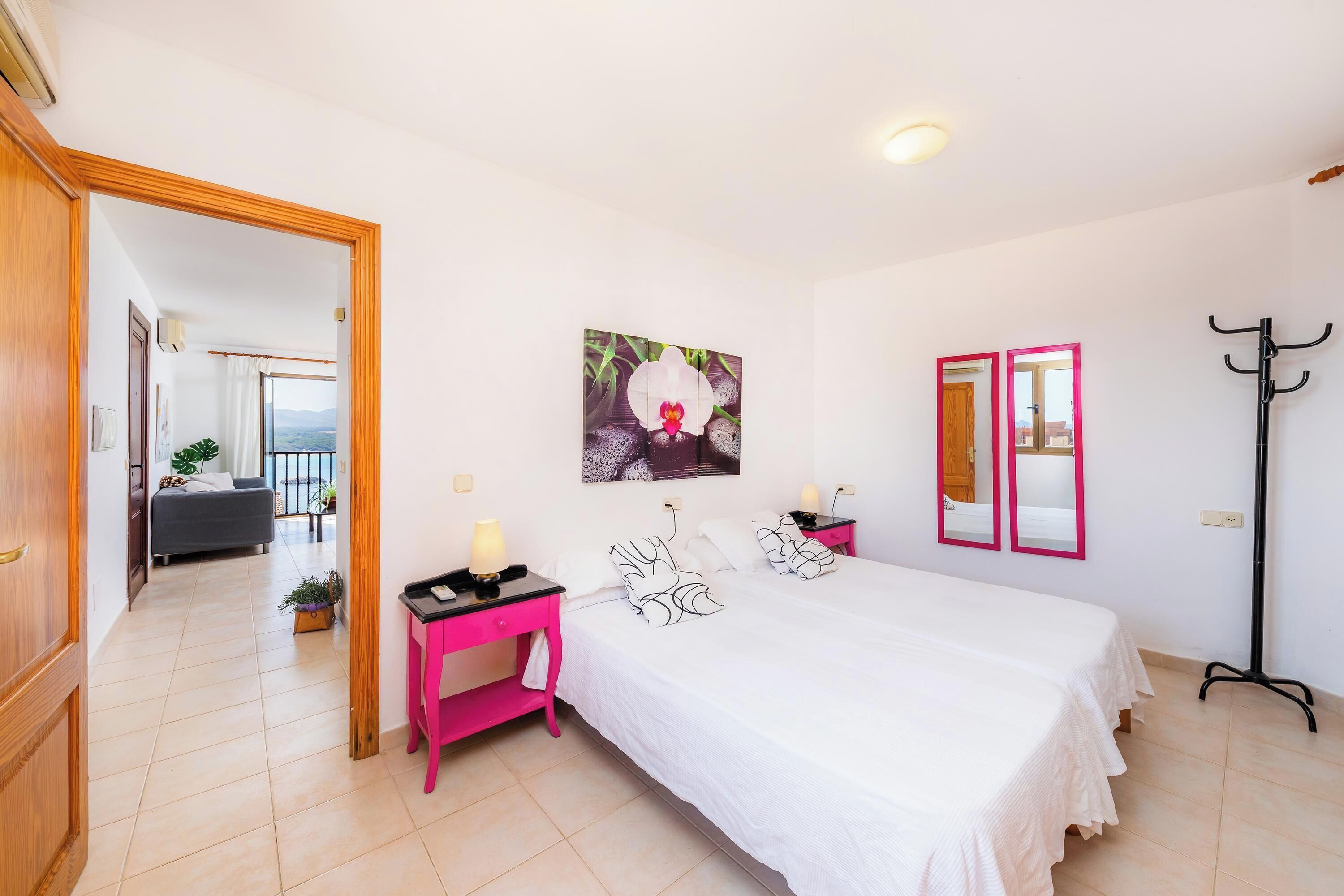 1 bedroom, free WiFi, bed sheets