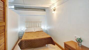 2 camere, ferro/asse da stiro, Wi-Fi gratuito, lenzuola