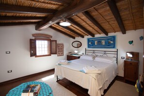 1 dormitorio, tabla de planchar con plancha, wifi gratis y ropa de cama