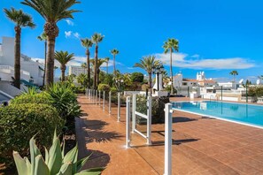 Pool - Holiday Home "Estudio 3 Costa Adeje" with Sea View & Terrace (Adeje)