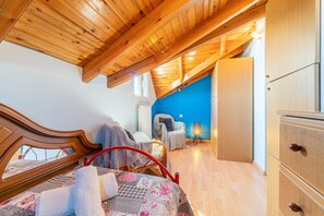 2 bedrooms, free WiFi, bed sheets