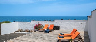 Vakantieappartement 'Playa Marina Eco Bungalow Arrieta' met Uitzicht op Zee
