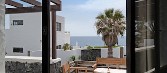 Vakantiehuis 'Playa Marina Eco Bungalow Ocean' met zeezicht, gedeeld zwembad en wifi