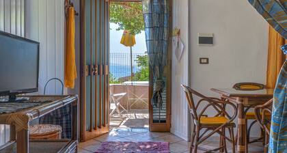 Appartement de vacances « Casa Vacanze IosÚ » avec vue sur la mer