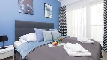 2 Schlafzimmer, Schreibtisch, Bügeleisen/Bügelbrett, WLAN