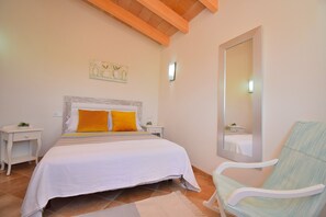 4 bedrooms, iron/ironing board, free WiFi, bed sheets - Vernissa 288 fantastic villa with private pool, large garden, barbecue and air conditioning (Santa Margalida)