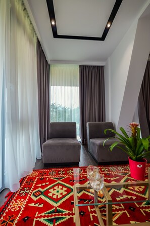 套房 | 書桌、隔音、免費無線上網、床單