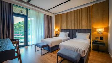 Deluxe Twin Room | 1 bedroom, desk, soundproofing, free WiFi