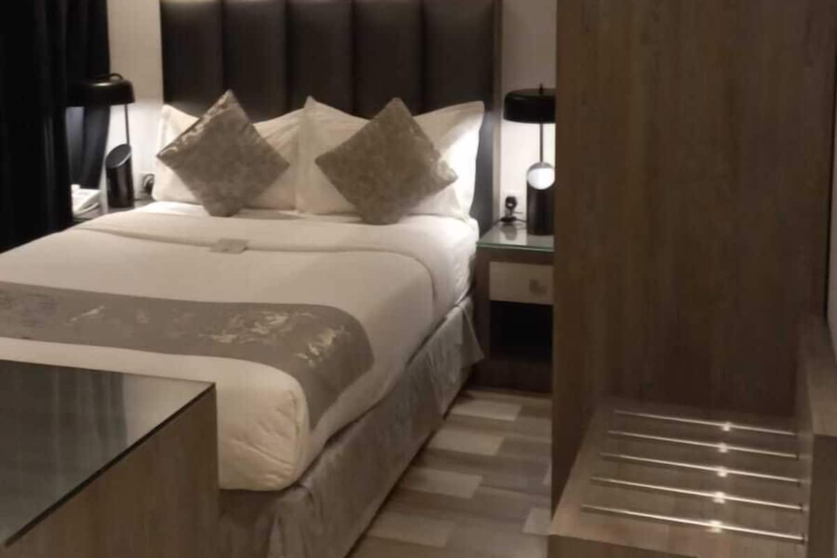 Klassieke kamer, 1 kingsize bed | 1 slaapkamer, een minibar, een kluis op de kamer, een laptopwerkplek