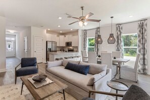 Smart TV, books - "Ocean Dream" Santa Rosa Beach, Golf Cart, Grand Boulevard (Santa Rosa Beach)