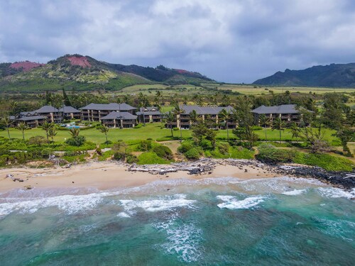 Summer Deal Oceanfront Kauai Condo with Pool and Beach Access