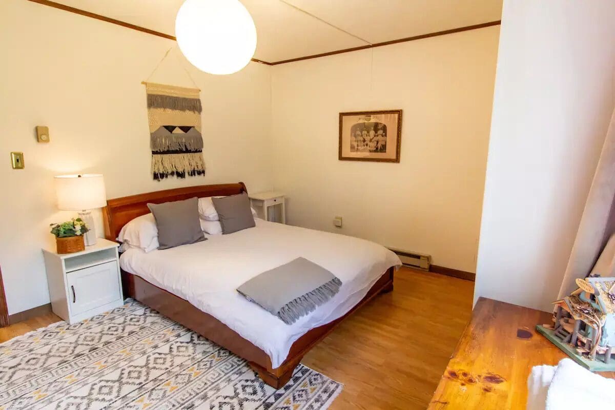 3 chambres, fer et planche à repasser, lit parapluie, Wi-Fi gratuit