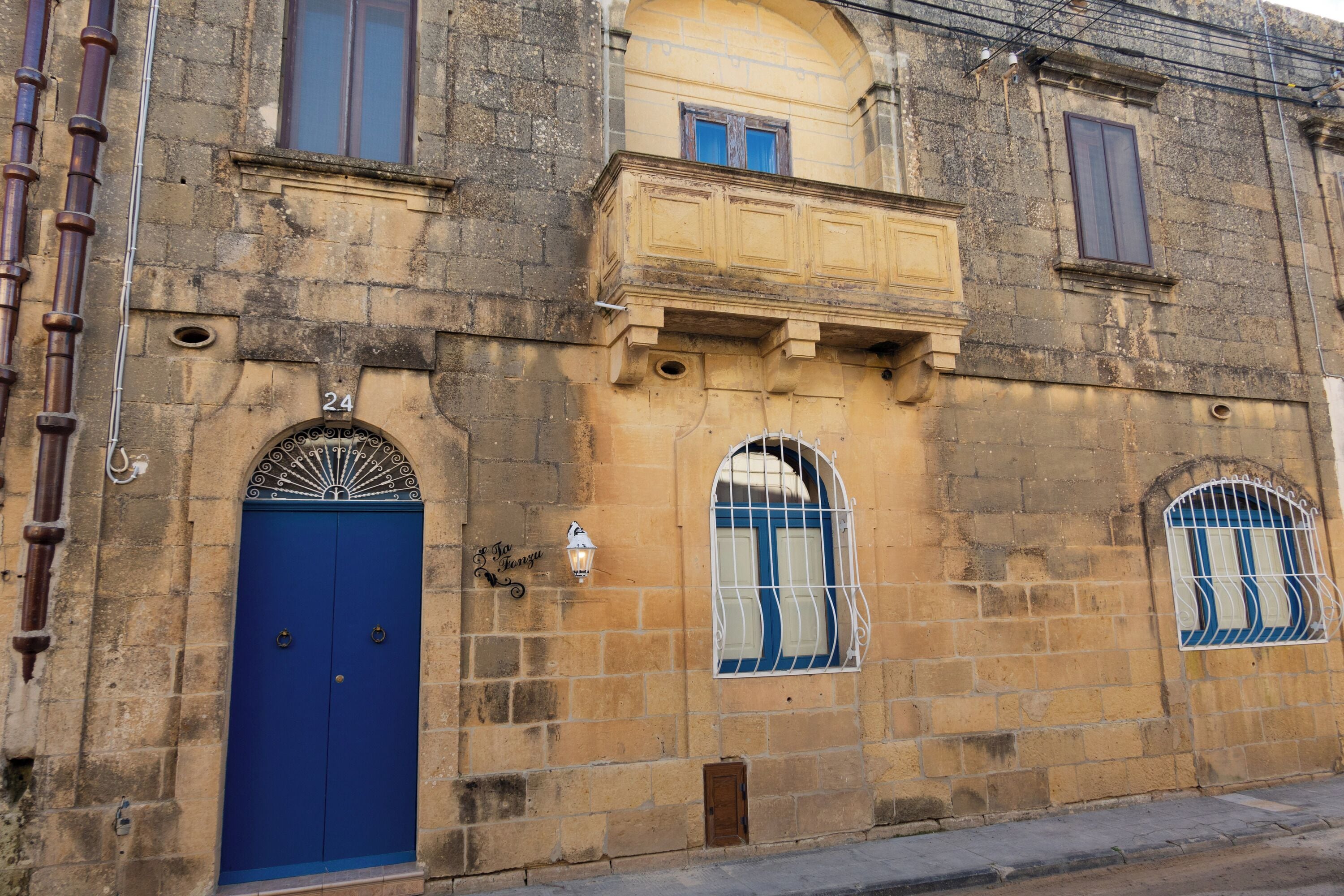Family House, Multiple Bedrooms, Refrigerator & Microwave (Centre Island Gozitan Farmhouse &) | Exterior detail
