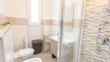 Apartamento | Baño | Toallas y jabón