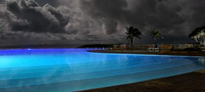 Outdoor pool - Ô Soleil Créole - Beautiful apartment near the beach (Saint-François)