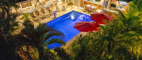 Udendørs pool, opvarmet pool