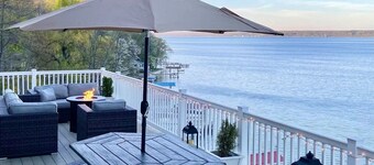Charming Lakefront Cottage in Heart of the Wine Trail: Seneca Fingerlake