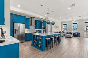 Casa, 3 habitaciones | Cocina privada | Refrigerador, horno, cafetera y tetera y tostadora