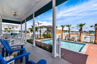 Sea Pointer Inn - Private Beach House With Pool 3 Bedroom Home by RedAwning