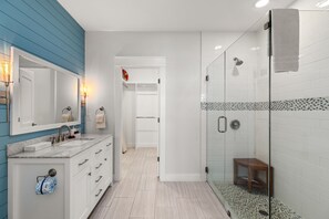House, 3 Bedrooms | Bathroom