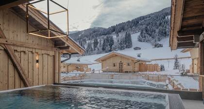 Cozy luxurious chalet with private sauna and jacuzzi