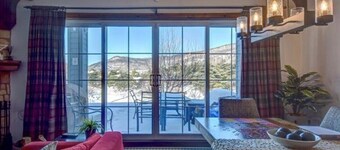 One bedroom condo fully equipped with Fireplace