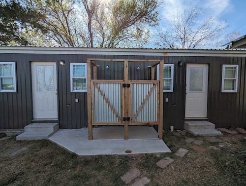 Waterfront No Wake Cove 1 Min to Boat Ramp