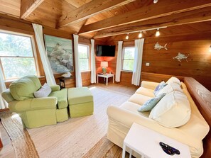 TV - The Back House:  Quaint two bedroom Ocracoke Island cottage (Ocracoke)