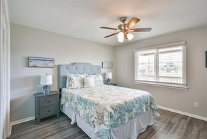 4 bedrooms, free WiFi, bed sheets