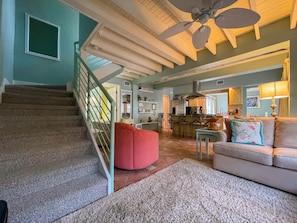 Smart TV, lettore DVD, impianto stereo