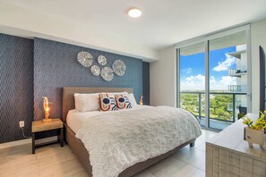 1 bedroom, iron/ironing board, travel cot, WiFi - Gorgeous 1 Bdrm Condo Pool & Bay Views (Miami)