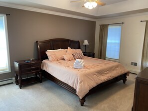 5 slaapkamers, een bureau, reisbedje, gratis wifi