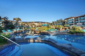 Pool - Waipouli Beach Resort E301 2 Bdm, 3 Bath - Beautiful Sleeping Giant Mtn View (Kapaa)